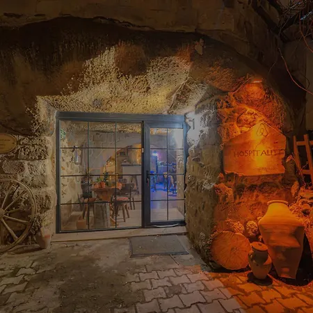 Ξενοδοχείο Deep Cave House