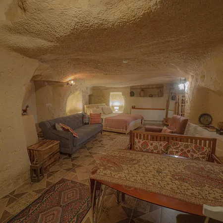Deep Cave House *