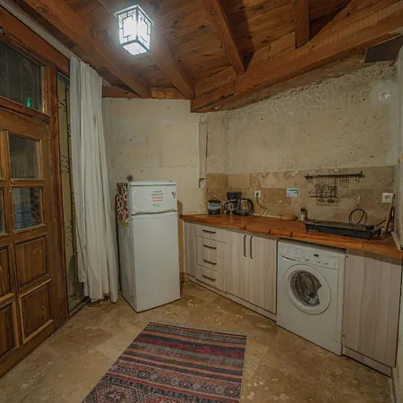 Ξενοδοχείο Deep Cave House